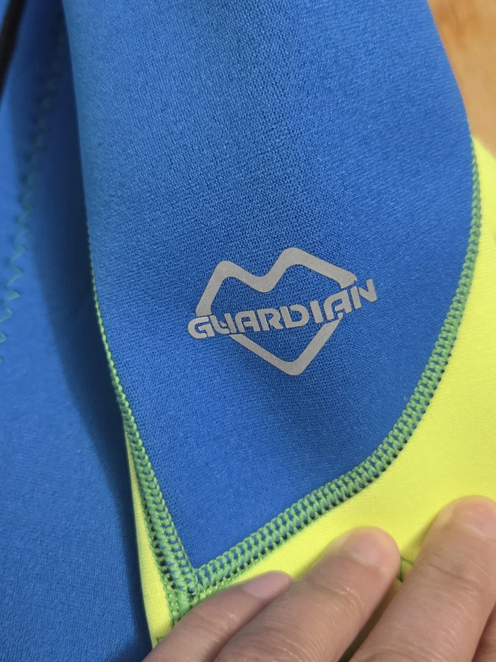 NWT Hevto Kids Shorty Wetsuit Size 10- Blue & Lime Green - UV Protection